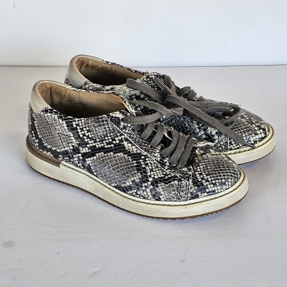Hush Puppies Sabine Snake Print Leather Sneakers Size 6.5 - Picture 3 of 6